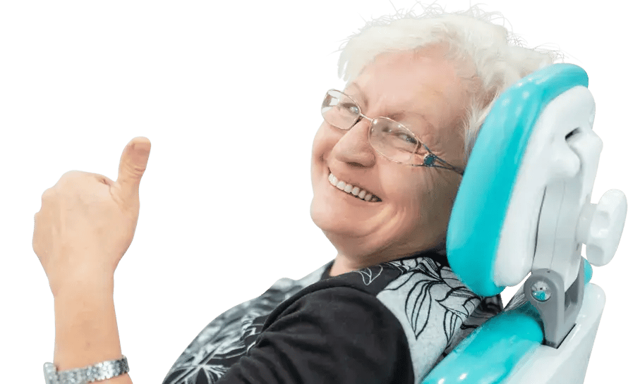 elderly-woman-at-dental-exam-890x845